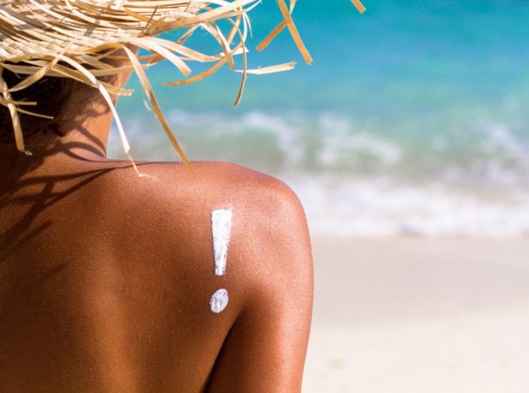 Crema solare per proteggere la pelle