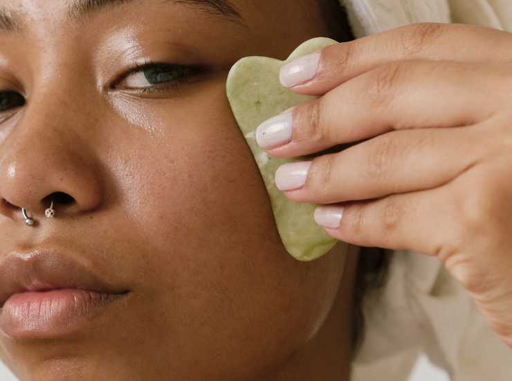 gua sha skincare - modaeimmagine.it